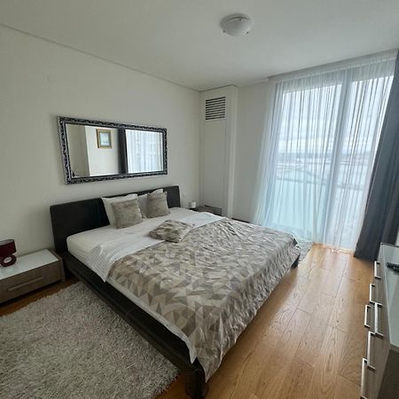 Queen Apartments Belgrade Waterfront ภายนอก รูปภาพ