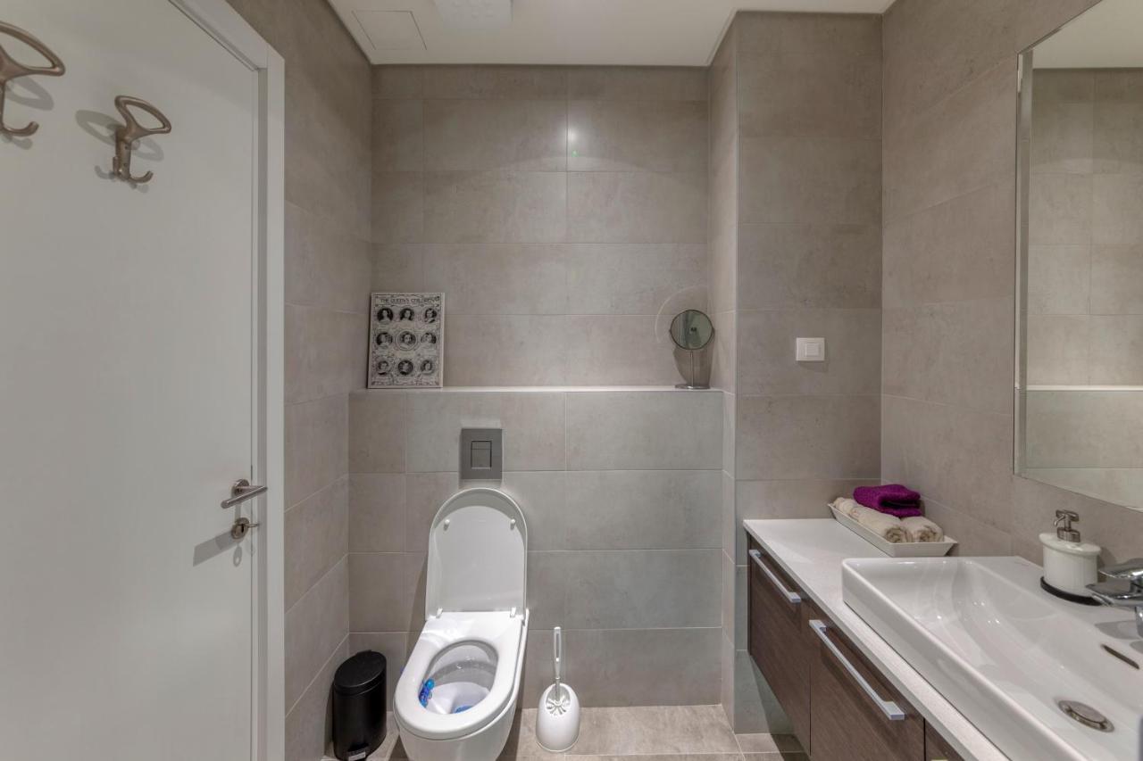 Queen Apartments Belgrade Waterfront ภายนอก รูปภาพ